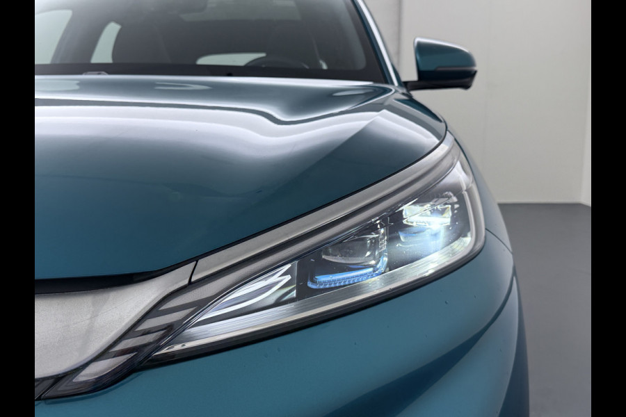 BYD ATTO 3 60kWh Design SOH 96% Panoramadak Leder+Elektr.Verst. Warmtepomp Adaptieve Cruise 360°Camera Apple Carplay Android Auto Elektr.Ac Verkeersbord detectie WiFi DAB Led Rijstrooksensor Keyless Smartphone Entry Fabrieksgarantie tot 12-12-2030 /150.000km Garantie op de LFP Accu tot 12-12-2030/200.000km €44.000,- Nieuw! BYD ATTO 3 60kWh Design SOH 96% Panoramadak Leder+Elektr.Verst. Warmtepomp Adaptieve Cruise 360°Camera Apple Carplay Android Auto Elektr.Ac Verkeersbord detectie WiFi DAB Led Rijstrooksensor Keyless Smartphone Entry Fabrieksgarantie tot 12-12-2030 /150.000km Garantie op de LFP Accu tot 12-12-2030/200.000km €44.000,- Nieuw!