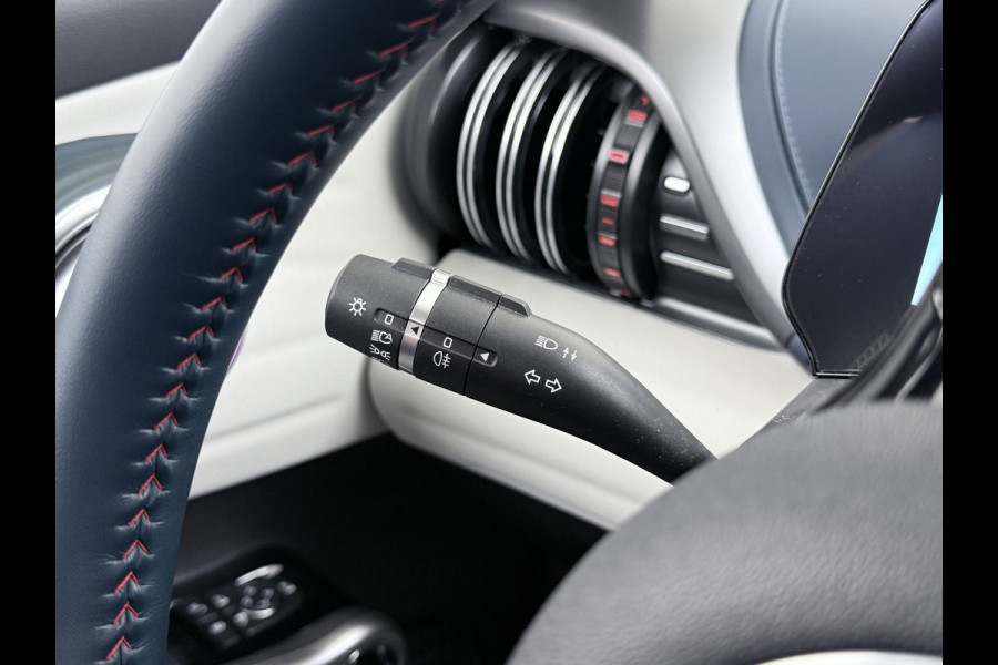 BYD ATTO 3 60kWh Design SOH 96% Panoramadak Leder+Elektr.Verst. Warmtepomp Adaptieve Cruise 360°Camera Apple Carplay Android Auto Elektr.Ac Verkeersbord detectie WiFi DAB Led Rijstrooksensor Keyless Smartphone Entry Fabrieksgarantie tot 12-12-2030 /150.000km Garantie op de LFP Accu tot 12-12-2030/200.000km €44.000,- Nieuw! BYD ATTO 3 60kWh Design SOH 96% Panoramadak Leder+Elektr.Verst. Warmtepomp Adaptieve Cruise 360°Camera Apple Carplay Android Auto Elektr.Ac Verkeersbord detectie WiFi DAB Led Rijstrooksensor Keyless Smartphone Entry Fabrieksgarantie tot 12-12-2030 /150.000km Garantie op de LFP Accu tot 12-12-2030/200.000km €44.000,- Nieuw!