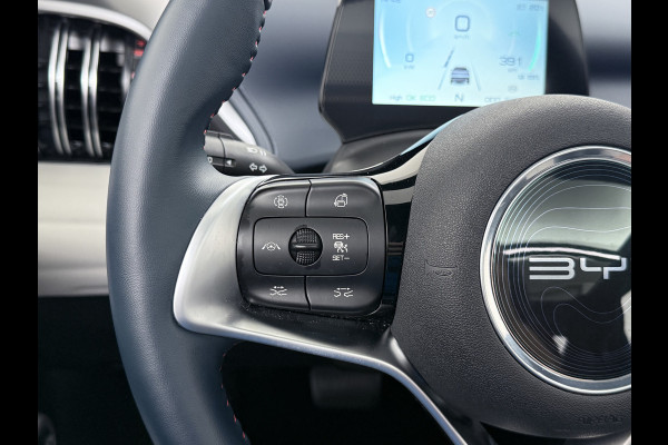 BYD ATTO 3 60kWh Design SOH 96% Panoramadak Leder+Elektr.Verst. Warmtepomp Adaptieve Cruise 360°Camera Apple Carplay Android Auto Elektr.Ac Verkeersbord detectie WiFi DAB Led Rijstrooksensor Keyless Smartphone Entry Fabrieksgarantie tot 12-12-2030 /150.000km Garantie op de LFP Accu tot 12-12-2030/200.000km €44.000,- Nieuw! BYD ATTO 3 60kWh Design SOH 96% Panoramadak Leder+Elektr.Verst. Warmtepomp Adaptieve Cruise 360°Camera Apple Carplay Android Auto Elektr.Ac Verkeersbord detectie WiFi DAB Led Rijstrooksensor Keyless Smartphone Entry Fabrieksgarantie tot 12-12-2030 /150.000km Garantie op de LFP Accu tot 12-12-2030/200.000km €44.000,- Nieuw!