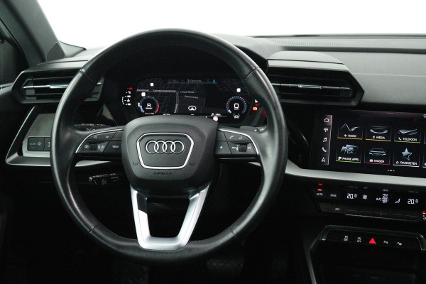 Audi A3 Sportback 30 TFSI Business edition (DIGITALE COCKPIT, CAMERA, LANE-ASSIST, CRUISE CONTROL ADAPTIEF, PARKEERSENSOREN)