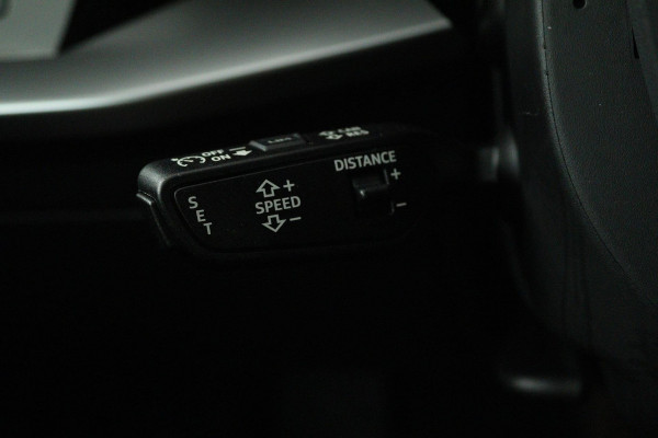 Audi A3 Sportback 30 TFSI Business edition (DIGITALE COCKPIT, CAMERA, LANE-ASSIST, CRUISE CONTROL ADAPTIEF, PARKEERSENSOREN)