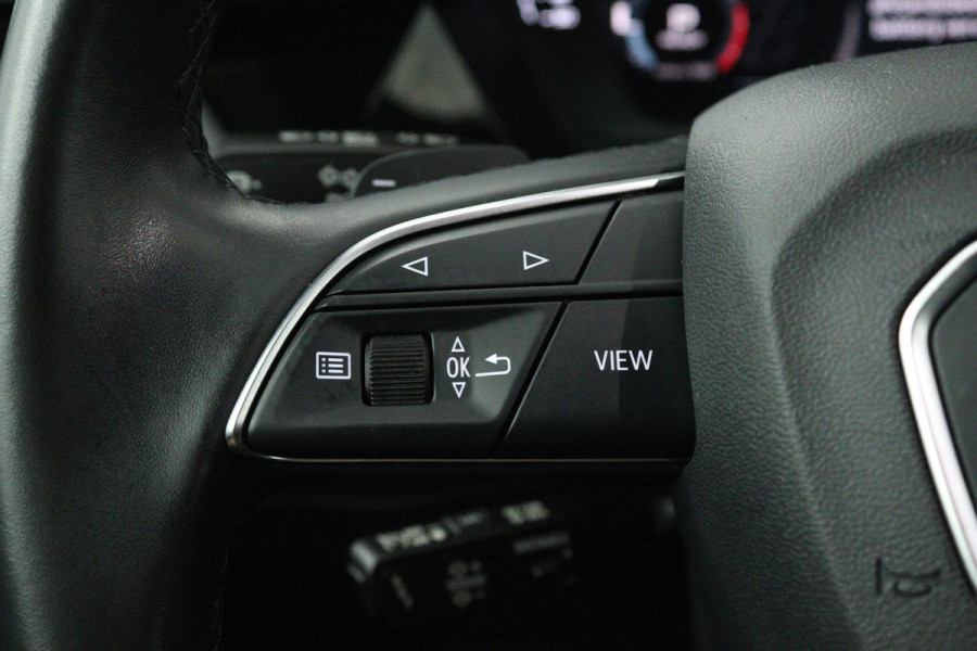 Audi A3 Sportback 30 TFSI Business edition (DIGITALE COCKPIT, CAMERA, LANE-ASSIST, CRUISE CONTROL ADAPTIEF, PARKEERSENSOREN)