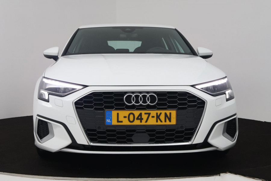 Audi A3 Sportback 30 TFSI Business edition (DIGITALE COCKPIT, CAMERA, LANE-ASSIST, CRUISE CONTROL ADAPTIEF, PARKEERSENSOREN)