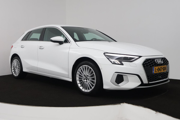 Audi A3 Sportback 30 TFSI Business edition (DIGITALE COCKPIT, CAMERA, LANE-ASSIST, CRUISE CONTROL ADAPTIEF, PARKEERSENSOREN)