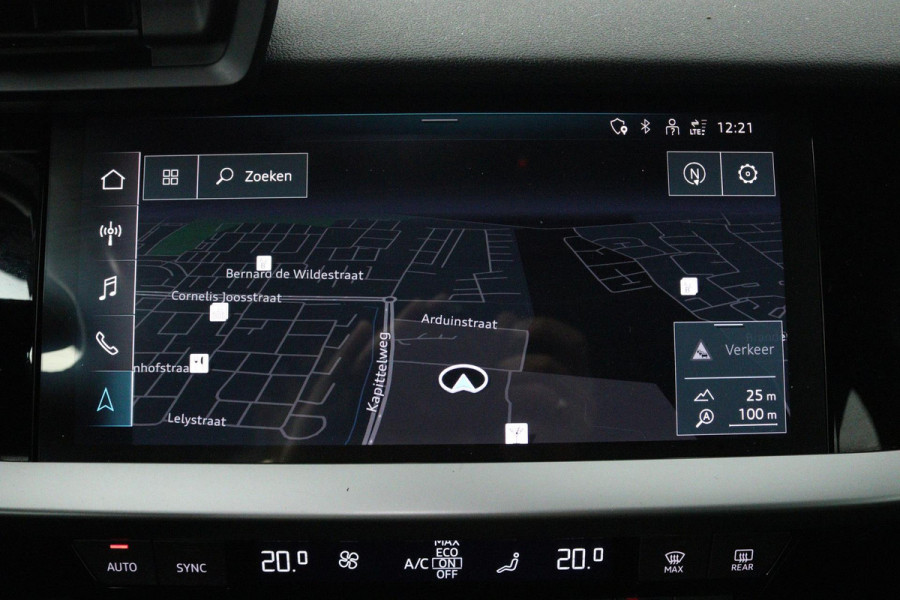 Audi A3 Sportback 30 TFSI Business edition (DIGITALE COCKPIT, CAMERA, LANE-ASSIST, CRUISE CONTROL ADAPTIEF, PARKEERSENSOREN)