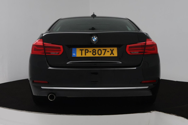 BMW 3 Serie 318i Luxury Edition (PANORAMADAK, DIGITALE COCKPIT, STOELVERWARMING, NAVIGATIE, LEER) BMW 3 Serie 318i Luxury Edition (PANORAMADAK, DIGITALE COCKPIT, STOELVERWARMING, NAVIGATIE, LEER)