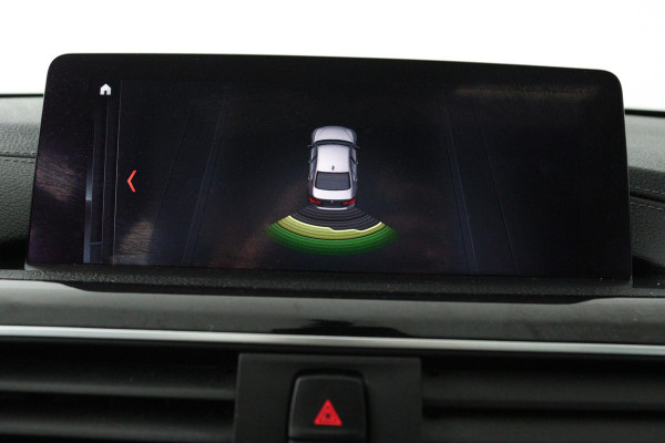 BMW 3 Serie 318i Luxury Edition (PANORAMADAK, DIGITALE COCKPIT, STOELVERWARMING, NAVIGATIE, LEER) BMW 3 Serie 318i Luxury Edition (PANORAMADAK, DIGITALE COCKPIT, STOELVERWARMING, NAVIGATIE, LEER)