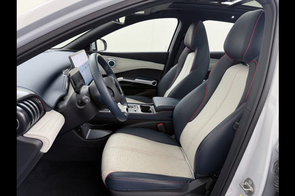 BYD ATTO 3 60kWh Design SOH 98% Pano-dak Leer+Elektr.Verst. Warmtepomp Adaptieve Cruise 360°Camera Apple Carplay Android Auto Elektr.Achter Verkeersbord detectie WiFi DAB Led Rijstrooksensor Keyless Smartphone Entry Fabrieksgarantie tot 20-12-2028/150.000km Garantie op de LFP Accu tot 12-12-2030/200.000km €44.000,- Nieuw! BYD ATTO 3 60kWh Design SOH 98% Pano-dak Leer+Elektr.Verst. Warmtepomp Adaptieve Cruise 360°Camera Apple Carplay Android Auto Elektr.Achter Verkeersbord detectie WiFi DAB Led Rijstrooksensor Keyless Smartphone Entry Fabrieksgarantie tot 20-12-2028/150.000km Garantie op de LFP Accu tot 12-12-2030/200.000km €44.000,- Nieuw!