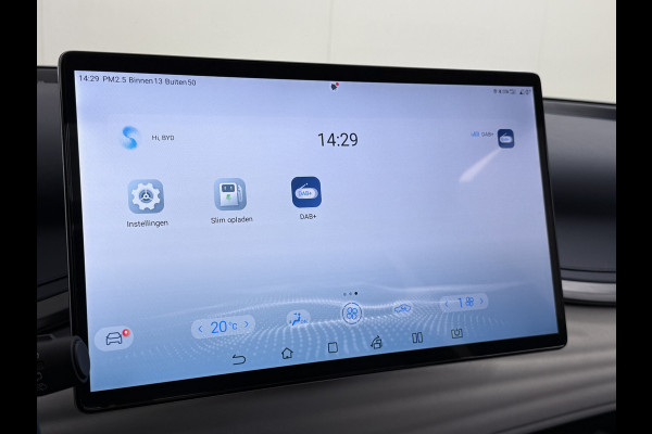 BYD ATTO 3 60kWh Design SOH 98% Pano-dak Leer+Elektr.Verst. Warmtepomp Adaptieve Cruise 360°Camera Apple Carplay Android Auto Elektr.Achter Verkeersbord detectie WiFi DAB Led Rijstrooksensor Keyless Smartphone Entry Fabrieksgarantie tot 20-12-2028/150.000km Garantie op de LFP Accu tot 12-12-2030/200.000km €44.000,- Nieuw! BYD ATTO 3 60kWh Design SOH 98% Pano-dak Leer+Elektr.Verst. Warmtepomp Adaptieve Cruise 360°Camera Apple Carplay Android Auto Elektr.Achter Verkeersbord detectie WiFi DAB Led Rijstrooksensor Keyless Smartphone Entry Fabrieksgarantie tot 20-12-2028/150.000km Garantie op de LFP Accu tot 12-12-2030/200.000km €44.000,- Nieuw!