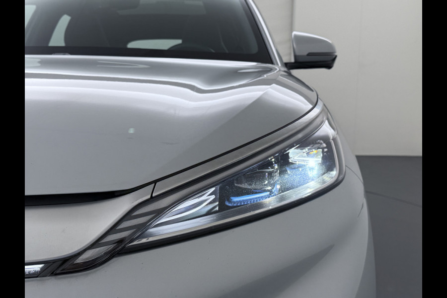 BYD ATTO 3 60kWh Design SOH 98% Pano-dak Leer+Elektr.Verst. Warmtepomp Adaptieve Cruise 360°Camera Apple Carplay Android Auto Elektr.Achter Verkeersbord detectie WiFi DAB Led Rijstrooksensor Keyless Smartphone Entry Fabrieksgarantie tot 20-12-2028/150.000km Garantie op de LFP Accu tot 12-12-2030/200.000km €44.000,- Nieuw! BYD ATTO 3 60kWh Design SOH 98% Pano-dak Leer+Elektr.Verst. Warmtepomp Adaptieve Cruise 360°Camera Apple Carplay Android Auto Elektr.Achter Verkeersbord detectie WiFi DAB Led Rijstrooksensor Keyless Smartphone Entry Fabrieksgarantie tot 20-12-2028/150.000km Garantie op de LFP Accu tot 12-12-2030/200.000km €44.000,- Nieuw!