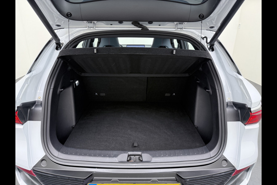 BYD ATTO 3 60kWh Design SOH 98% Pano-dak Leer+Elektr.Verst. Warmtepomp Adaptieve Cruise 360°Camera Apple Carplay Android Auto Elektr.Achter Verkeersbord detectie WiFi DAB Led Rijstrooksensor Keyless Smartphone Entry Fabrieksgarantie tot 20-12-2028/150.000km Garantie op de LFP Accu tot 12-12-2030/200.000km €44.000,- Nieuw! BYD ATTO 3 60kWh Design SOH 98% Pano-dak Leer+Elektr.Verst. Warmtepomp Adaptieve Cruise 360°Camera Apple Carplay Android Auto Elektr.Achter Verkeersbord detectie WiFi DAB Led Rijstrooksensor Keyless Smartphone Entry Fabrieksgarantie tot 20-12-2028/150.000km Garantie op de LFP Accu tot 12-12-2030/200.000km €44.000,- Nieuw!