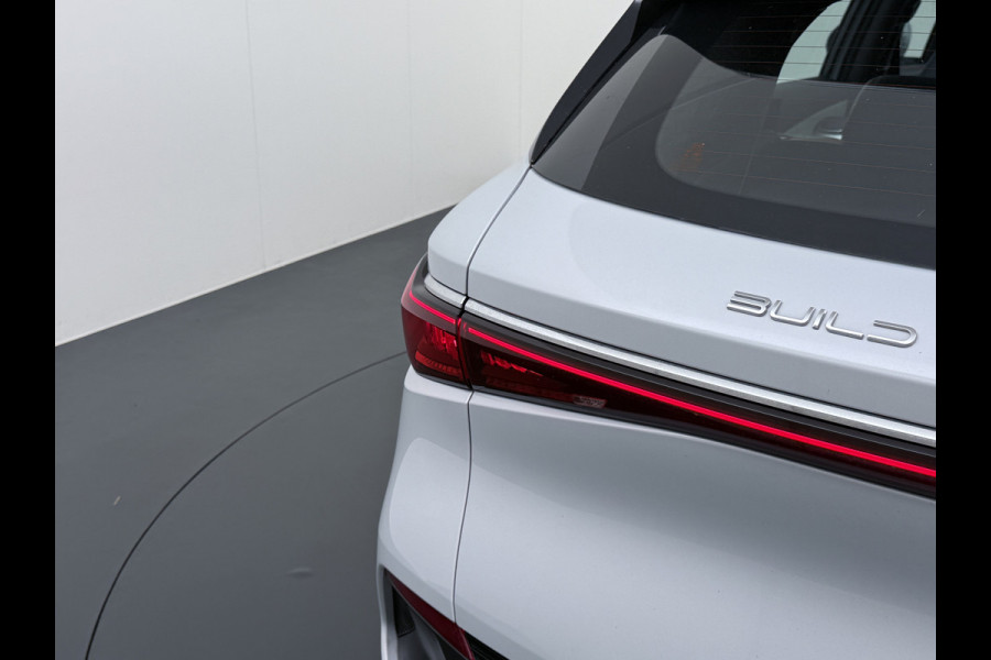 BYD ATTO 3 60kWh Design SOH 98% Pano-dak Leer+Elektr.Verst. Warmtepomp Adaptieve Cruise 360°Camera Apple Carplay Android Auto Elektr.Achter Verkeersbord detectie WiFi DAB Led Rijstrooksensor Keyless Smartphone Entry Fabrieksgarantie tot 20-12-2028/150.000km Garantie op de LFP Accu tot 12-12-2030/200.000km €44.000,- Nieuw! BYD ATTO 3 60kWh Design SOH 98% Pano-dak Leer+Elektr.Verst. Warmtepomp Adaptieve Cruise 360°Camera Apple Carplay Android Auto Elektr.Achter Verkeersbord detectie WiFi DAB Led Rijstrooksensor Keyless Smartphone Entry Fabrieksgarantie tot 20-12-2028/150.000km Garantie op de LFP Accu tot 12-12-2030/200.000km €44.000,- Nieuw!