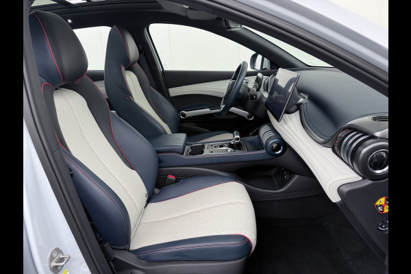 BYD ATTO 3 60kWh Design SOH 98% Pano-dak Leer+Elektr.Verst. Warmtepomp Adaptieve Cruise 360°Camera Apple Carplay Android Auto Elektr.Achter Verkeersbord detectie WiFi DAB Led Rijstrooksensor Keyless Smartphone Entry Fabrieksgarantie tot 20-12-2028/150.000km Garantie op de LFP Accu tot 12-12-2030/200.000km €44.000,- Nieuw! BYD ATTO 3 60kWh Design SOH 98% Pano-dak Leer+Elektr.Verst. Warmtepomp Adaptieve Cruise 360°Camera Apple Carplay Android Auto Elektr.Achter Verkeersbord detectie WiFi DAB Led Rijstrooksensor Keyless Smartphone Entry Fabrieksgarantie tot 20-12-2028/150.000km Garantie op de LFP Accu tot 12-12-2030/200.000km €44.000,- Nieuw!