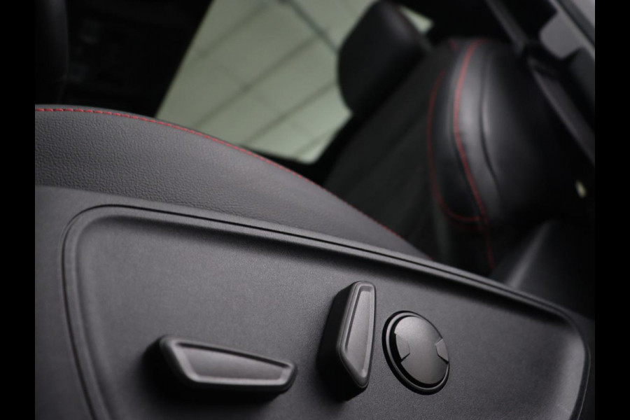 Ford Kuga 2.5 PHEV ST-Line X | Panoramadak | Adaptive cruise | 360 Camera | Leder/Alcantara | Carplay | Full LED | Navigatie | Keyless | Digital Cockpit | Plug In Ford Kuga 2.5 PHEV ST-Line X | Panoramadak | Adaptive cruise | 360 Camera | Leder/Alcantara | Carplay | Full LED | Navigatie | Keyless | Digital Cockpit | Plug In