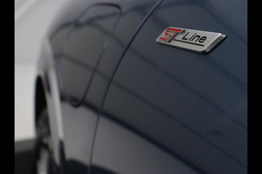 Ford Kuga 2.5 PHEV ST-Line X | Panoramadak | Adaptive cruise | 360 Camera | Leder/Alcantara | Carplay | Full LED | Navigatie | Keyless | Digital Cockpit | Plug In Ford Kuga 2.5 PHEV ST-Line X | Panoramadak | Adaptive cruise | 360 Camera | Leder/Alcantara | Carplay | Full LED | Navigatie | Keyless | Digital Cockpit | Plug In