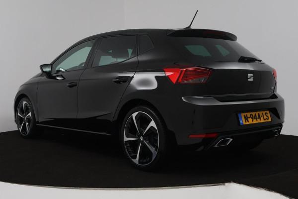 Seat Ibiza 1.0 EcoTSI FR Business Intense (DIGITALE COCKPIT, STOELVERWARMING, CRUISE ADAPTIEF, CARPLAY NAVIGATIE) Seat Ibiza 1.0 EcoTSI FR Business Intense (DIGITALE COCKPIT, STOELVERWARMING, CRUISE ADAPTIEF, CARPLAY NAVIGATIE)