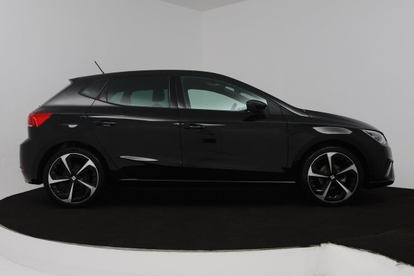 Seat Ibiza 1.0 EcoTSI FR Business Intense (DIGITALE COCKPIT, STOELVERWARMING, CRUISE ADAPTIEF, CARPLAY NAVIGATIE) Seat Ibiza 1.0 EcoTSI FR Business Intense (DIGITALE COCKPIT, STOELVERWARMING, CRUISE ADAPTIEF, CARPLAY NAVIGATIE)