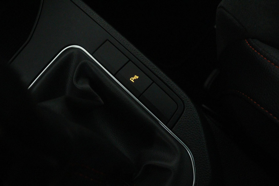 Seat Ibiza 1.0 EcoTSI FR Business Intense (DIGITALE COCKPIT, STOELVERWARMING, CRUISE ADAPTIEF, CARPLAY NAVIGATIE) Seat Ibiza 1.0 EcoTSI FR Business Intense (DIGITALE COCKPIT, STOELVERWARMING, CRUISE ADAPTIEF, CARPLAY NAVIGATIE)