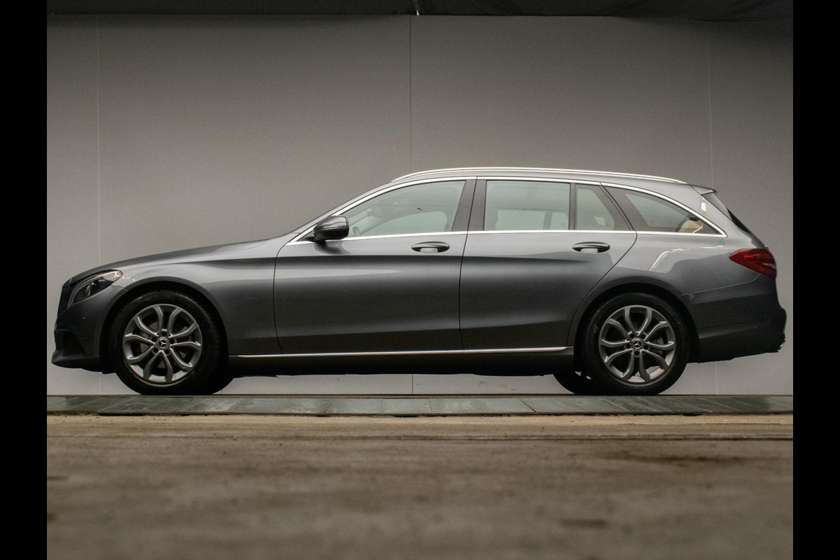 Mercedes-Benz C-Klasse Estate 180 Business Sport (APPLE CARPLAY,NAVI,LED,CRUISE,SPORTSTOELEN,CAMERA,PDC,GETINT,NETTESTAAT) Mercedes-Benz C-Klasse Estate 180 Business Sport (APPLE CARPLAY,NAVI,LED,CRUISE,SPORTSTOELEN,CAMERA,PDC,GETINT,NETTESTAAT)