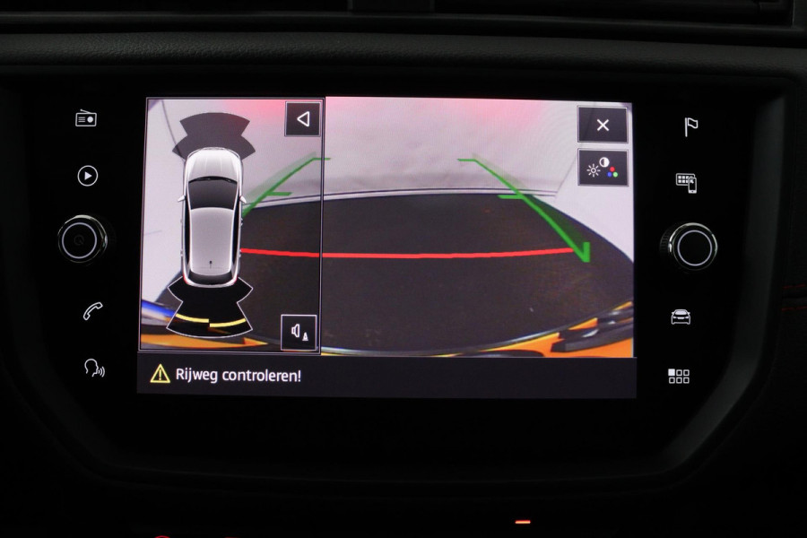 Seat Ibiza 1.0 TSI FR Business Intense (PANORAMADAK, CRUISE ADAPTIEF, ACHTERUITRIJCAMERA, CARPLAY NAVIGATIE, PARKEERSENSOREN) Seat Ibiza 1.0 TSI FR Business Intense (PANORAMADAK, CRUISE ADAPTIEF, ACHTERUITRIJCAMERA, CARPLAY NAVIGATIE, PARKEERSENSOREN)