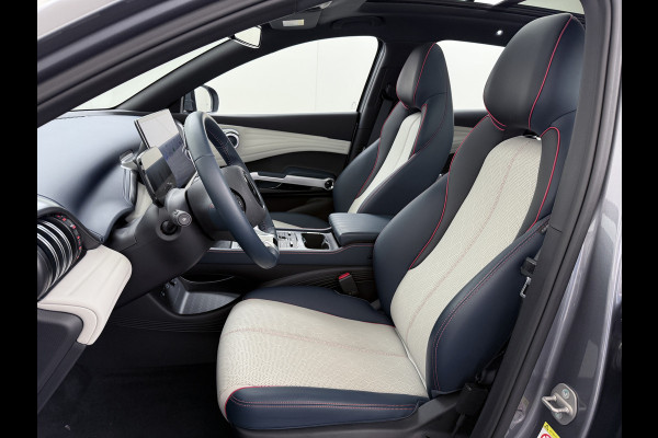 BYD ATTO 3 60kWh Design SOH 99% Pano-dak Leer+Elektr.Verst. Warmtepomp Adaptieve Cruise 360°Camera Apple Carplay Android Auto Elektr.Achter Verkeersbord detectie WiFi DAB Led Rijstrooksensor Keyless Smartphone Entry Fabrieksgarantie tot 20-12-2030/150.000km Garantie op de LFP Accu tot 20-12-2030/200.000km €44.000,- Nieuw! BYD ATTO 3 60kWh Design SOH 99% Pano-dak Leer+Elektr.Verst. Warmtepomp Adaptieve Cruise 360°Camera Apple Carplay Android Auto Elektr.Achter Verkeersbord detectie WiFi DAB Led Rijstrooksensor Keyless Smartphone Entry Fabrieksgarantie tot 20-12-2030/150.000km Garantie op de LFP Accu tot 20-12-2030/200.000km €44.000,- Nieuw!