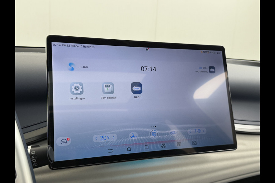 BYD ATTO 3 60kWh Design SOH 99% Pano-dak Leer+Elektr.Verst. Warmtepomp Adaptieve Cruise 360°Camera Apple Carplay Android Auto Elektr.Achter Verkeersbord detectie WiFi DAB Led Rijstrooksensor Keyless Smartphone Entry Fabrieksgarantie tot 20-12-2030/150.000km Garantie op de LFP Accu tot 20-12-2030/200.000km €44.000,- Nieuw! BYD ATTO 3 60kWh Design SOH 99% Pano-dak Leer+Elektr.Verst. Warmtepomp Adaptieve Cruise 360°Camera Apple Carplay Android Auto Elektr.Achter Verkeersbord detectie WiFi DAB Led Rijstrooksensor Keyless Smartphone Entry Fabrieksgarantie tot 20-12-2030/150.000km Garantie op de LFP Accu tot 20-12-2030/200.000km €44.000,- Nieuw!