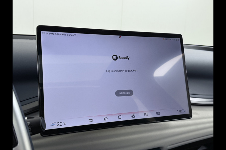 BYD ATTO 3 60kWh Design SOH 99% Pano-dak Leer+Elektr.Verst. Warmtepomp Adaptieve Cruise 360°Camera Apple Carplay Android Auto Elektr.Achter Verkeersbord detectie WiFi DAB Led Rijstrooksensor Keyless Smartphone Entry Fabrieksgarantie tot 20-12-2030/150.000km Garantie op de LFP Accu tot 20-12-2030/200.000km €44.000,- Nieuw! BYD ATTO 3 60kWh Design SOH 99% Pano-dak Leer+Elektr.Verst. Warmtepomp Adaptieve Cruise 360°Camera Apple Carplay Android Auto Elektr.Achter Verkeersbord detectie WiFi DAB Led Rijstrooksensor Keyless Smartphone Entry Fabrieksgarantie tot 20-12-2030/150.000km Garantie op de LFP Accu tot 20-12-2030/200.000km €44.000,- Nieuw!