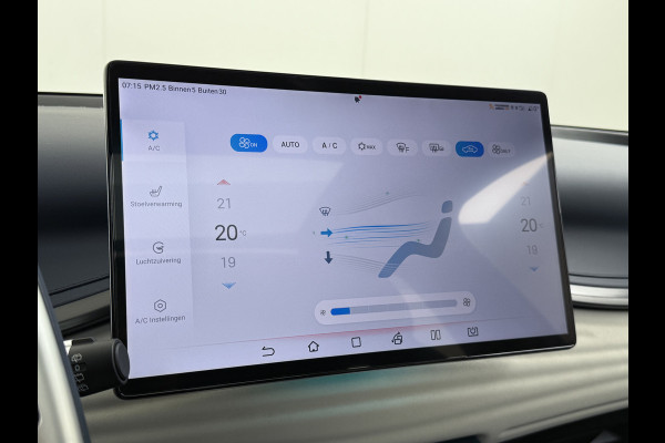 BYD ATTO 3 60kWh Design SOH 99% Pano-dak Leer+Elektr.Verst. Warmtepomp Adaptieve Cruise 360°Camera Apple Carplay Android Auto Elektr.Achter Verkeersbord detectie WiFi DAB Led Rijstrooksensor Keyless Smartphone Entry Fabrieksgarantie tot 20-12-2030/150.000km Garantie op de LFP Accu tot 20-12-2030/200.000km €44.000,- Nieuw! BYD ATTO 3 60kWh Design SOH 99% Pano-dak Leer+Elektr.Verst. Warmtepomp Adaptieve Cruise 360°Camera Apple Carplay Android Auto Elektr.Achter Verkeersbord detectie WiFi DAB Led Rijstrooksensor Keyless Smartphone Entry Fabrieksgarantie tot 20-12-2030/150.000km Garantie op de LFP Accu tot 20-12-2030/200.000km €44.000,- Nieuw!