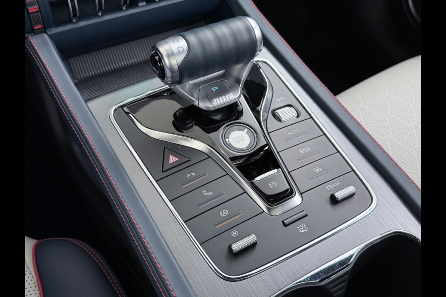 BYD ATTO 3 60kWh Design SOH 99% Pano-dak Leer+Elektr.Verst. Warmtepomp Adaptieve Cruise 360°Camera Apple Carplay Android Auto Elektr.Achter Verkeersbord detectie WiFi DAB Led Rijstrooksensor Keyless Smartphone Entry Fabrieksgarantie tot 20-12-2030/150.000km Garantie op de LFP Accu tot 20-12-2030/200.000km €44.000,- Nieuw! BYD ATTO 3 60kWh Design SOH 99% Pano-dak Leer+Elektr.Verst. Warmtepomp Adaptieve Cruise 360°Camera Apple Carplay Android Auto Elektr.Achter Verkeersbord detectie WiFi DAB Led Rijstrooksensor Keyless Smartphone Entry Fabrieksgarantie tot 20-12-2030/150.000km Garantie op de LFP Accu tot 20-12-2030/200.000km €44.000,- Nieuw!