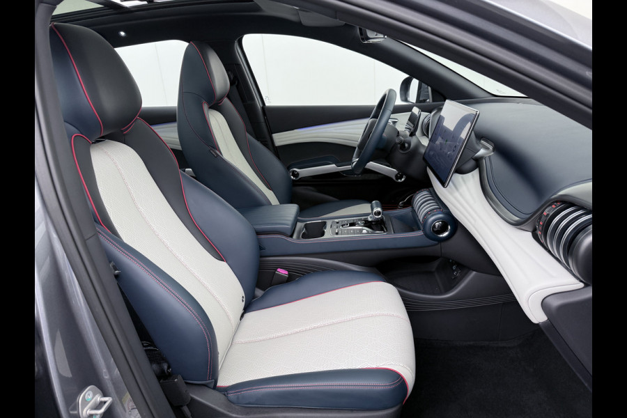 BYD ATTO 3 60kWh Design SOH 99% Pano-dak Leer+Elektr.Verst. Warmtepomp Adaptieve Cruise 360°Camera Apple Carplay Android Auto Elektr.Achter Verkeersbord detectie WiFi DAB Led Rijstrooksensor Keyless Smartphone Entry Fabrieksgarantie tot 20-12-2030/150.000km Garantie op de LFP Accu tot 20-12-2030/200.000km €44.000,- Nieuw! BYD ATTO 3 60kWh Design SOH 99% Pano-dak Leer+Elektr.Verst. Warmtepomp Adaptieve Cruise 360°Camera Apple Carplay Android Auto Elektr.Achter Verkeersbord detectie WiFi DAB Led Rijstrooksensor Keyless Smartphone Entry Fabrieksgarantie tot 20-12-2030/150.000km Garantie op de LFP Accu tot 20-12-2030/200.000km €44.000,- Nieuw!