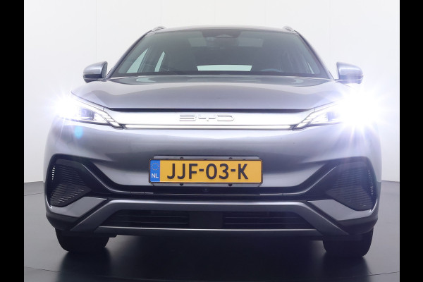 BYD ATTO 3 60kWh Design SOH 99% Pano-dak Leer+Elektr.Verst. Warmtepomp Adaptieve Cruise 360°Camera Apple Carplay Android Auto Elektr.Achter Verkeersbord detectie WiFi DAB Led Rijstrooksensor Keyless Smartphone Entry Fabrieksgarantie tot 20-12-2030/150.000km Garantie op de LFP Accu tot 20-12-2030/200.000km €44.000,- Nieuw! BYD ATTO 3 60kWh Design SOH 99% Pano-dak Leer+Elektr.Verst. Warmtepomp Adaptieve Cruise 360°Camera Apple Carplay Android Auto Elektr.Achter Verkeersbord detectie WiFi DAB Led Rijstrooksensor Keyless Smartphone Entry Fabrieksgarantie tot 20-12-2030/150.000km Garantie op de LFP Accu tot 20-12-2030/200.000km €44.000,- Nieuw!