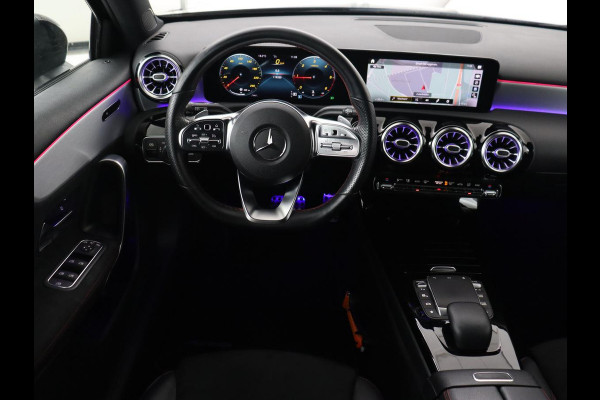 Mercedes-Benz A-Klasse 180d Business Solution AMG | Carplay | Stoelverwarming | Sfeerverlichting | Park Assist | Navigatie | Widescreen | Full LED | Camera Mercedes-Benz A-Klasse 180d Business Solution AMG | Carplay | Stoelverwarming | Sfeerverlichting | Park Assist | Navigatie | Widescreen | Full LED | Camera