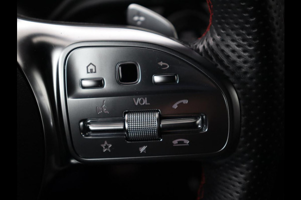 Mercedes-Benz A-Klasse 180d Business Solution AMG | Carplay | Stoelverwarming | Sfeerverlichting | Park Assist | Navigatie | Widescreen | Full LED | Camera Mercedes-Benz A-Klasse 180d Business Solution AMG | Carplay | Stoelverwarming | Sfeerverlichting | Park Assist | Navigatie | Widescreen | Full LED | Camera