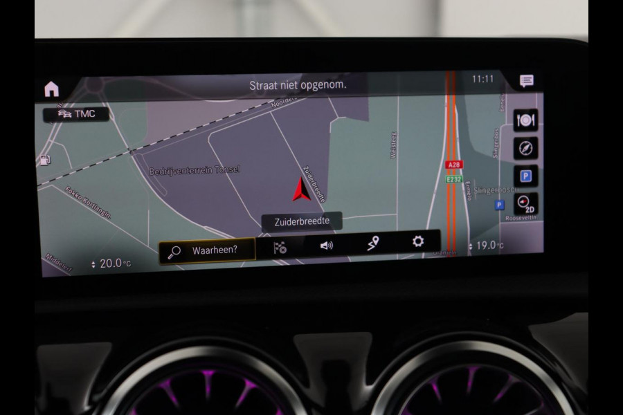 Mercedes-Benz A-Klasse 180d Business Solution AMG | Carplay | Stoelverwarming | Sfeerverlichting | Park Assist | Navigatie | Widescreen | Full LED | Camera Mercedes-Benz A-Klasse 180d Business Solution AMG | Carplay | Stoelverwarming | Sfeerverlichting | Park Assist | Navigatie | Widescreen | Full LED | Camera