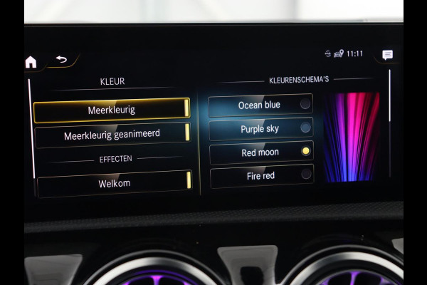 Mercedes-Benz A-Klasse 180d Business Solution AMG | Carplay | Stoelverwarming | Sfeerverlichting | Park Assist | Navigatie | Widescreen | Full LED | Camera Mercedes-Benz A-Klasse 180d Business Solution AMG | Carplay | Stoelverwarming | Sfeerverlichting | Park Assist | Navigatie | Widescreen | Full LED | Camera
