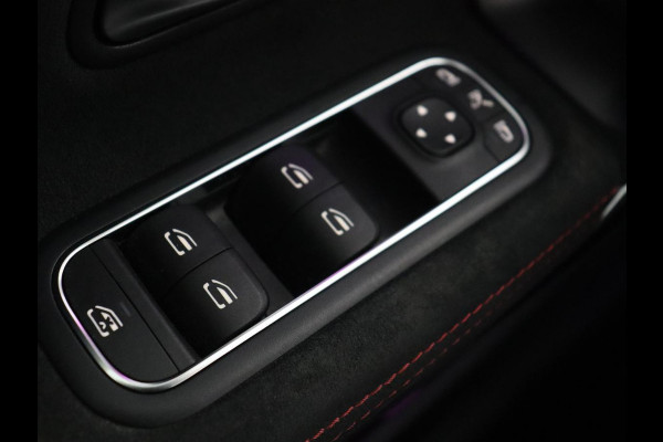 Mercedes-Benz A-Klasse 180d Business Solution AMG | Carplay | Stoelverwarming | Sfeerverlichting | Park Assist | Navigatie | Widescreen | Full LED | Camera Mercedes-Benz A-Klasse 180d Business Solution AMG | Carplay | Stoelverwarming | Sfeerverlichting | Park Assist | Navigatie | Widescreen | Full LED | Camera