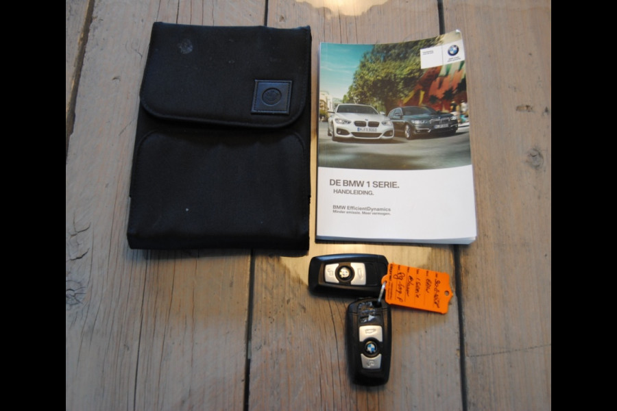 BMW 1-serie 118i Corp. L. Exec.