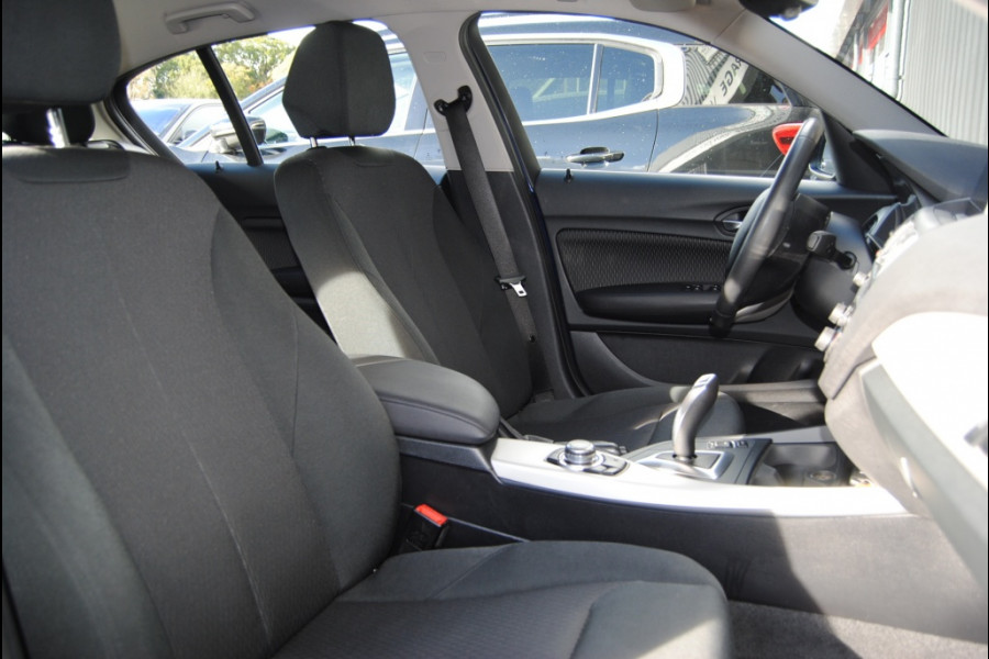 BMW 1-serie 118i Corp. L. Exec.