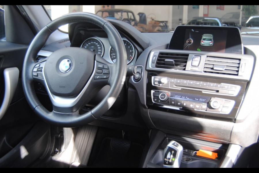 BMW 1-serie 118i Corp. L. Exec.