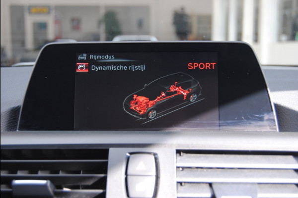 BMW 1-serie 118i Corp. L. Exec.