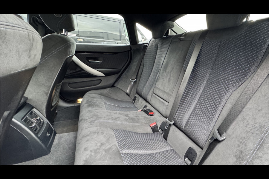 BMW 4 Serie Gran Coupé 418i Exe M-Sport Aut. org NL M-Pakket | Sportinterieur BMW 4 Serie Gran Coupé 418i Exe M-Sport Aut. org NL M-Pakket | Sportinterieur