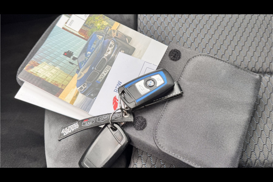 BMW 4 Serie Gran Coupé 418i Exe M-Sport Aut. org NL M-Pakket | Sportinterieur BMW 4 Serie Gran Coupé 418i Exe M-Sport Aut. org NL M-Pakket | Sportinterieur