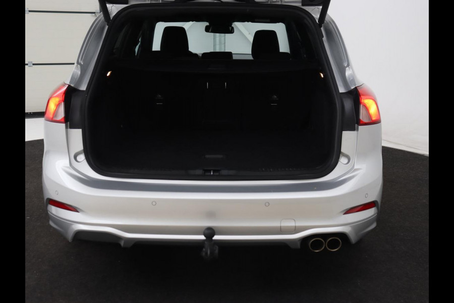 Ford Focus 1.5 EcoBoost ST Line X | Automaat | Trekhaak | Stoel & stuurverwarming | Adaptive cruise | Camera | B&O Sound | Carplay | Navigatie | Full LED Ford Focus 1.5 EcoBoost ST Line X | Automaat | Trekhaak | Stoel & stuurverwarming | Adaptive cruise | Camera | B&O Sound | Carplay | Navigatie | Full LED