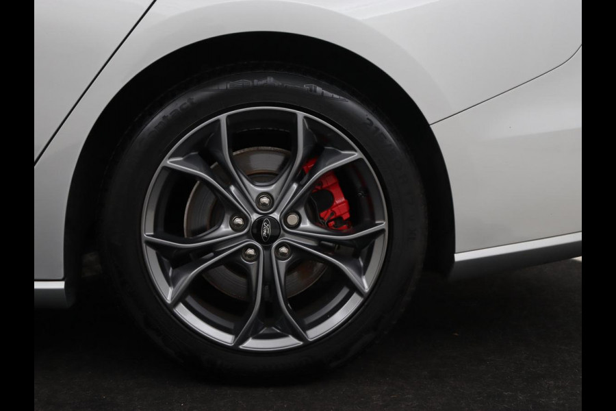 Ford Focus 1.5 EcoBoost ST Line X | Automaat | Trekhaak | Stoel & stuurverwarming | Adaptive cruise | Camera | B&O Sound | Carplay | Navigatie | Full LED Ford Focus 1.5 EcoBoost ST Line X | Automaat | Trekhaak | Stoel & stuurverwarming | Adaptive cruise | Camera | B&O Sound | Carplay | Navigatie | Full LED