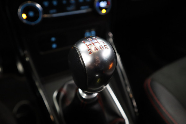 Ford EcoSport 1.0 EcoBoost ST-Line Navigatie CruiseControl Bullbar Ford EcoSport 1.0 EcoBoost ST-Line Navigatie CruiseControl Bullbar