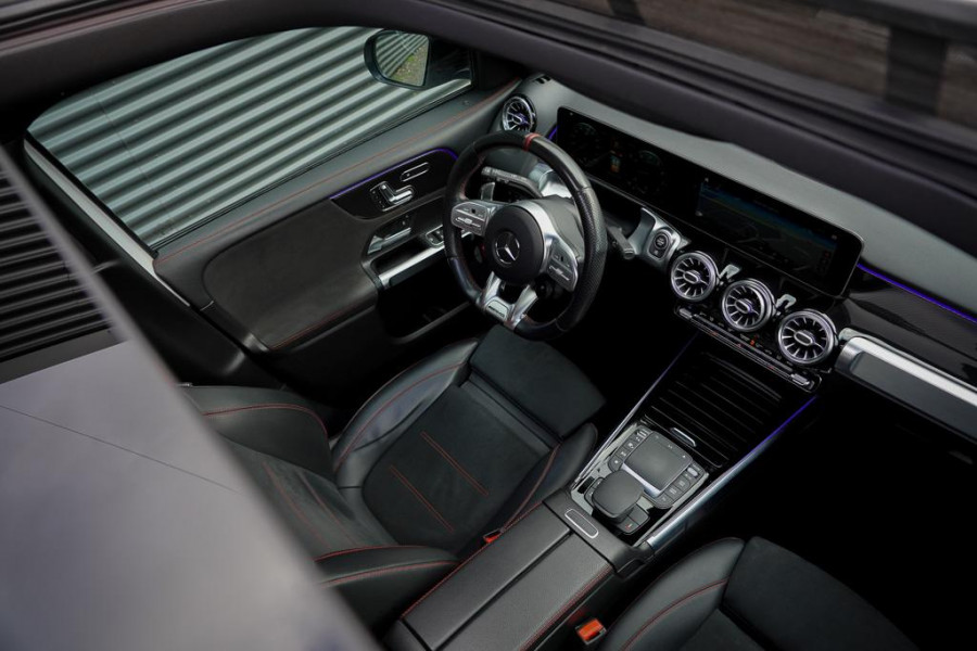 Mercedes-Benz GLB-Klasse AMG 35 4M Premium+ / Grijs Kenteken / Excl BTW / Burmester / Pano / 21''