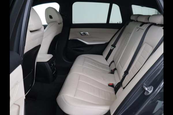 BMW 3-serie 320e High Executive | M Sport | Panoramadak | Leder | Adaptive cruise | Laser Light | Stoel & stuurverwarming | Park Assist | Sportstoelen | Carplay | Live Cockpit | 20'' | PHEV | Plug In BMW 3-serie 320e High Executive | M Sport | Panoramadak | Leder | Adaptive cruise | Laser Light | Stoel & stuurverwarming | Park Assist | Sportstoelen | Carplay | Live Cockpit | 20'' | PHEV | Plug In