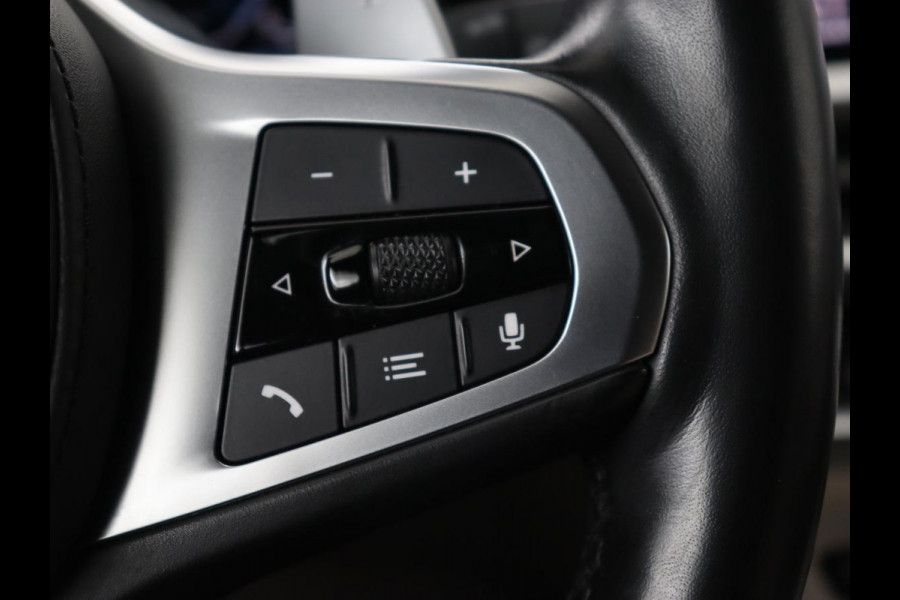 BMW 3-serie 320e High Executive | M Sport | Panoramadak | Leder | Adaptive cruise | Laser Light | Stoel & stuurverwarming | Park Assist | Sportstoelen | Carplay | Live Cockpit | 20'' | PHEV | Plug In BMW 3-serie 320e High Executive | M Sport | Panoramadak | Leder | Adaptive cruise | Laser Light | Stoel & stuurverwarming | Park Assist | Sportstoelen | Carplay | Live Cockpit | 20'' | PHEV | Plug In