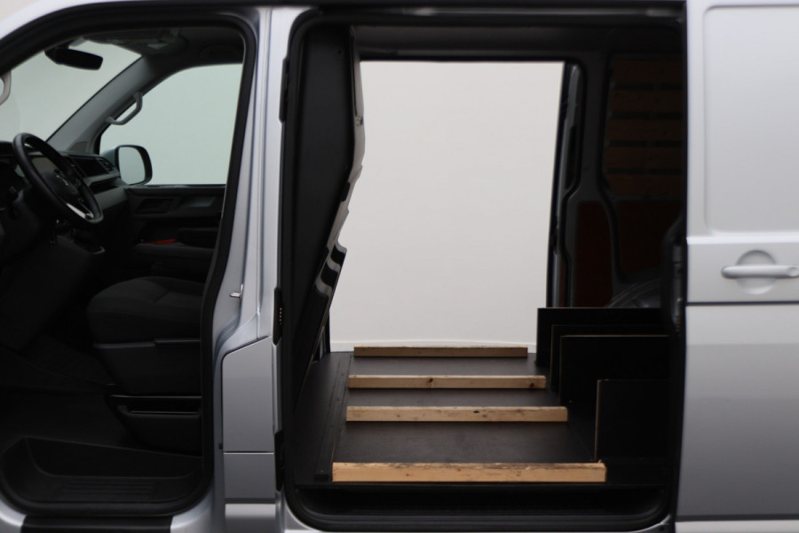 Volkswagen Transporter 2.0 TDI L1H1 Automaat 2x Schuifdeur, Apple Carplay, Cruise, DAB, PDC Volkswagen Transporter 2.0 TDI L1H1 Automaat 2x Schuifdeur, Apple Carplay, Cruise, DAB, PDC