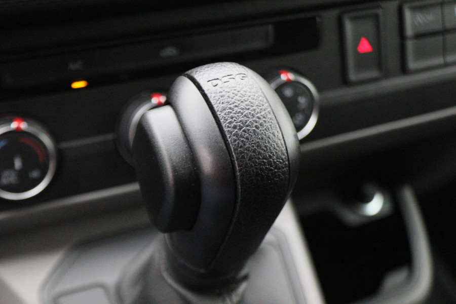 Volkswagen Transporter 2.0 TDI L1H1 Automaat 2x Schuifdeur, Apple Carplay, Cruise, DAB, PDC Volkswagen Transporter 2.0 TDI L1H1 Automaat 2x Schuifdeur, Apple Carplay, Cruise, DAB, PDC